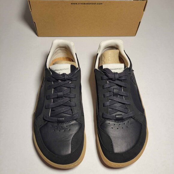 Vivobarefoot Womens Gobi II Premium Leather Sneaker in Obsidian - Picture 2 of 13